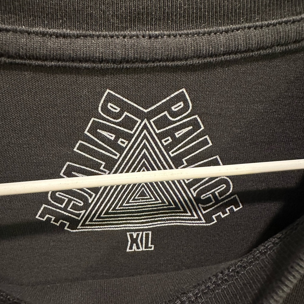 Palace Tshirt Men’s XL - Picture 2 of 4